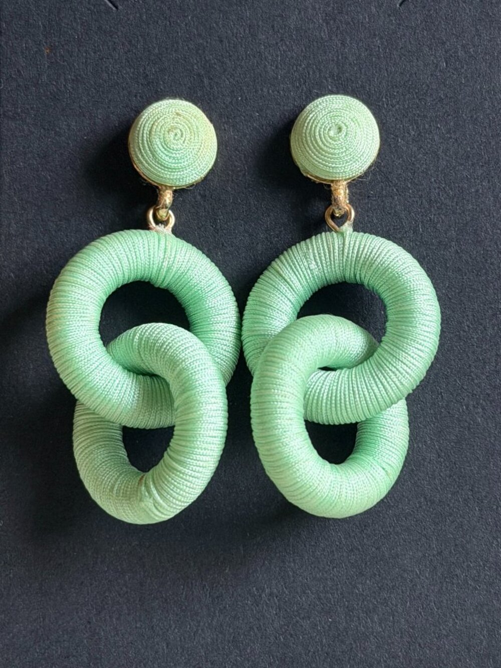 LOFT Pistachio Mint Green Fabric Wrapped Interlocking Link Drop Earrings GUC